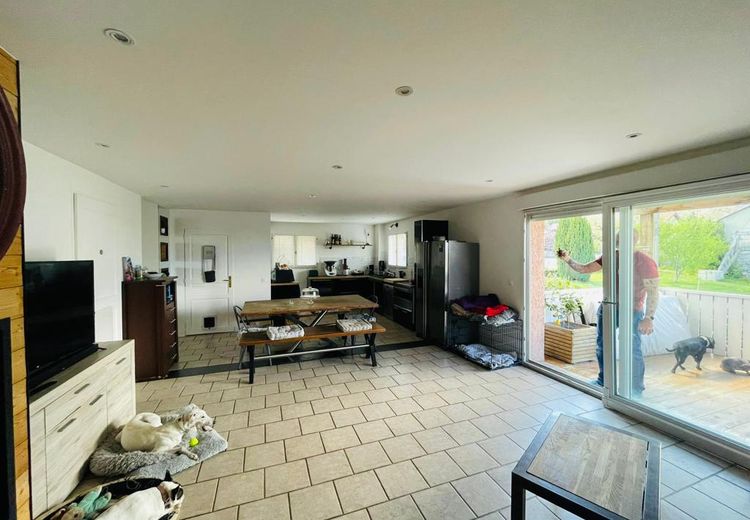 Pictures of Karine B.'s house