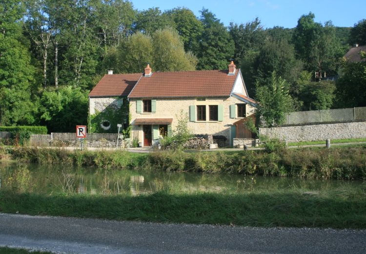 Pictures of Luc B.'s house
