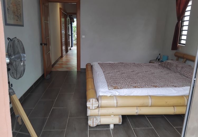 Des photos de la maison de Timeri J.