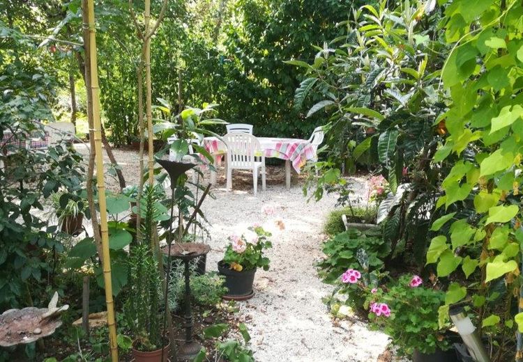 Pictures of Noëlle B.'s house