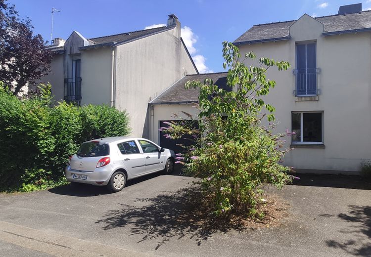Pictures of Serge D.'s house
