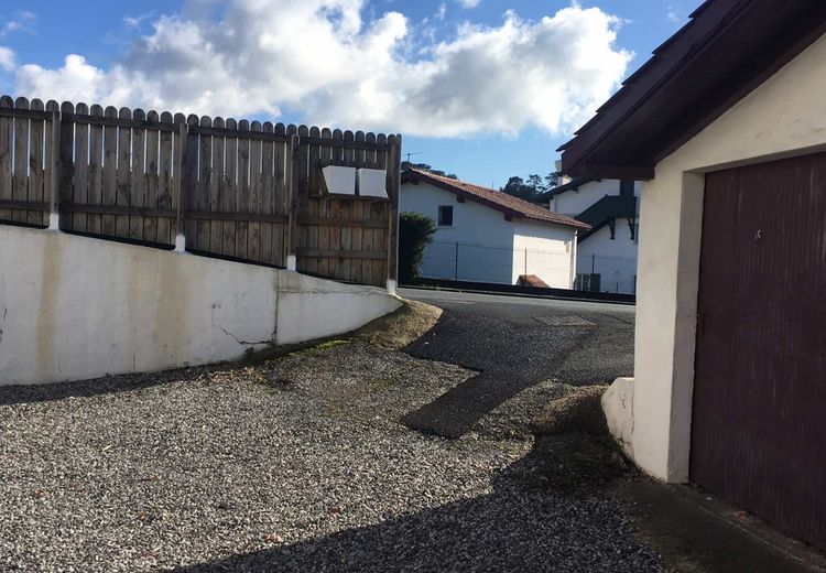 Pictures of Marie N.'s house