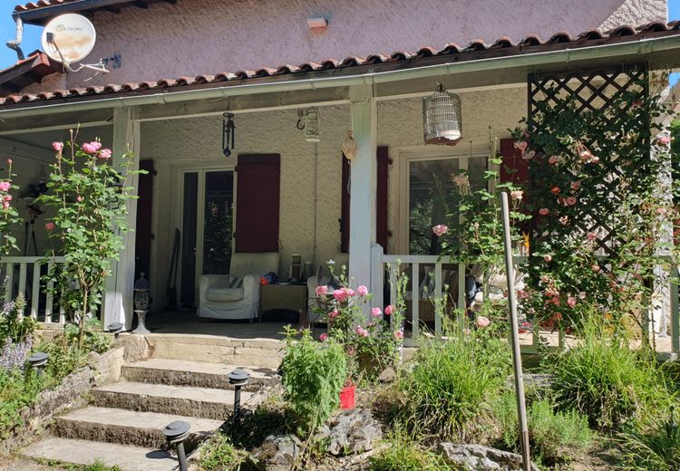 Pictures of Catherine S.'s house
