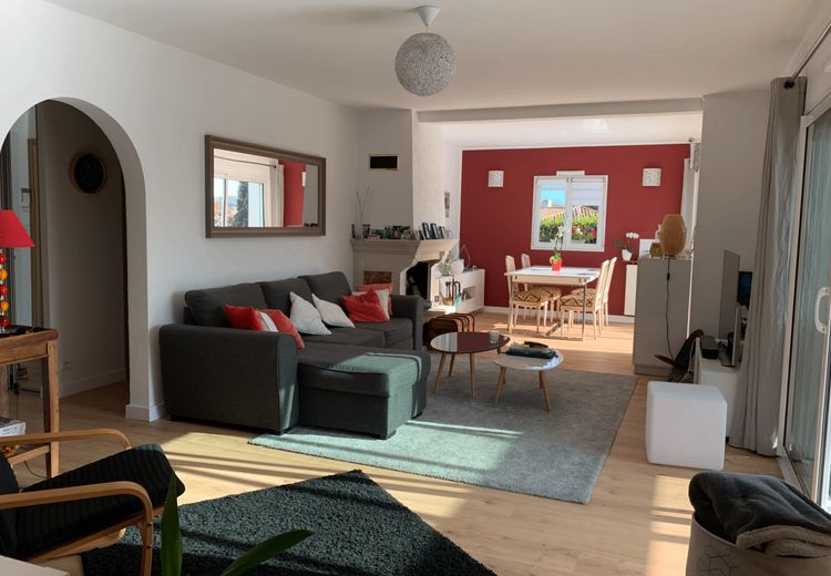 Pictures of LAURE C.'s house