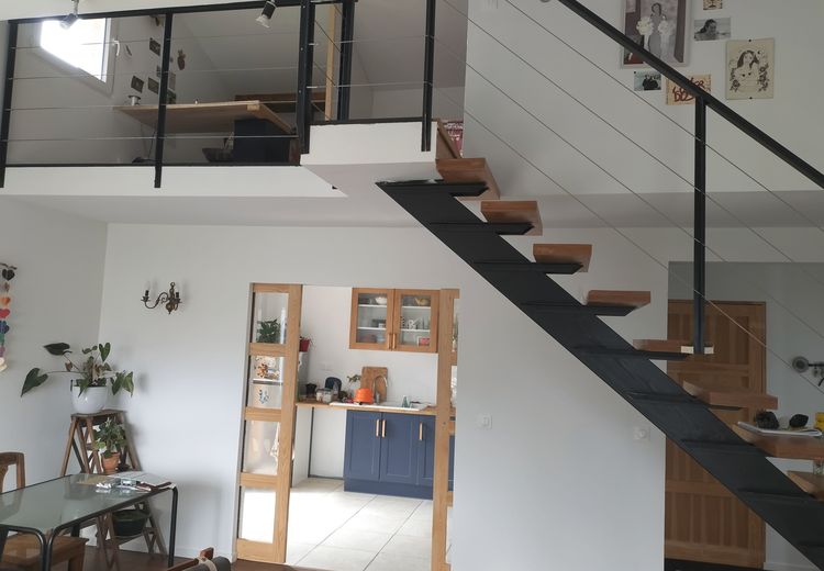 Pictures of Alice Lux's house