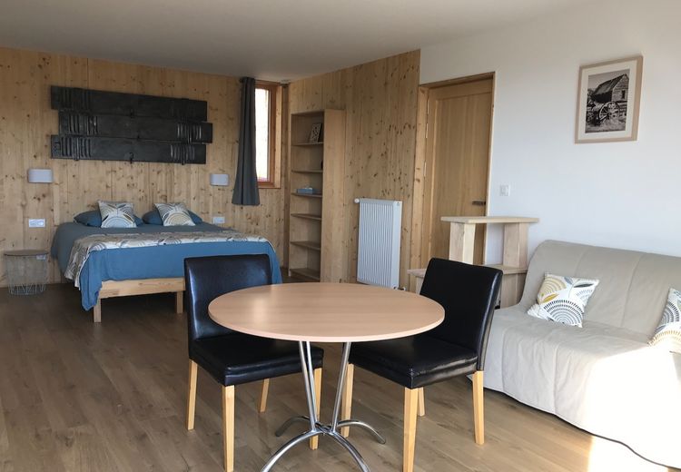 Pictures of Virginie M.'s house