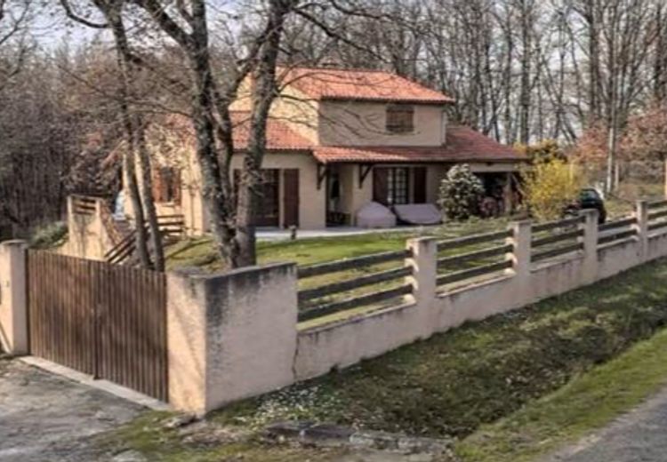Pictures of Marie M.'s house