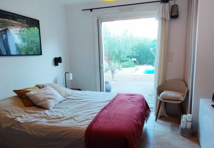 Pictures of Sandrine G.'s house