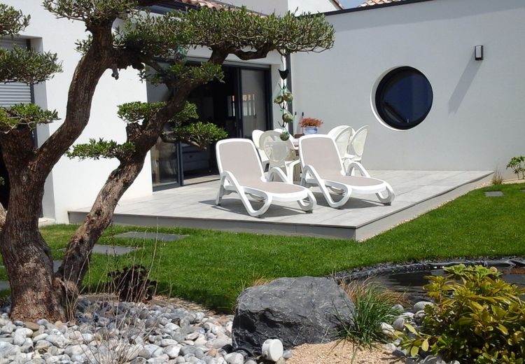 Pictures of Véronique F's house