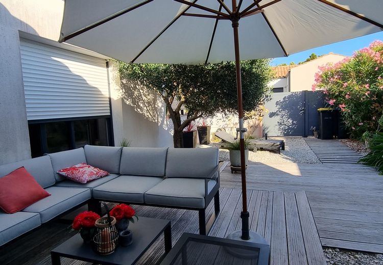 Pictures of Isabelle D.'s house