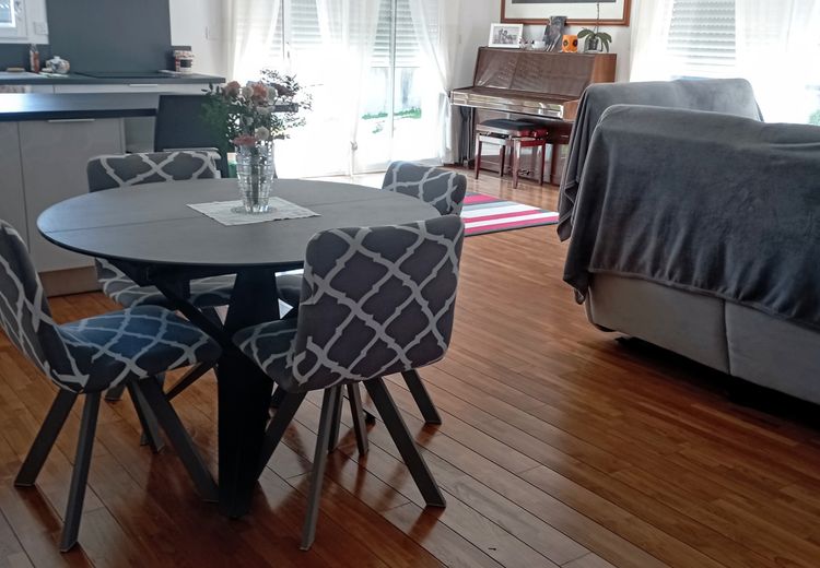 Pictures of Jean-Pierre M.'s house