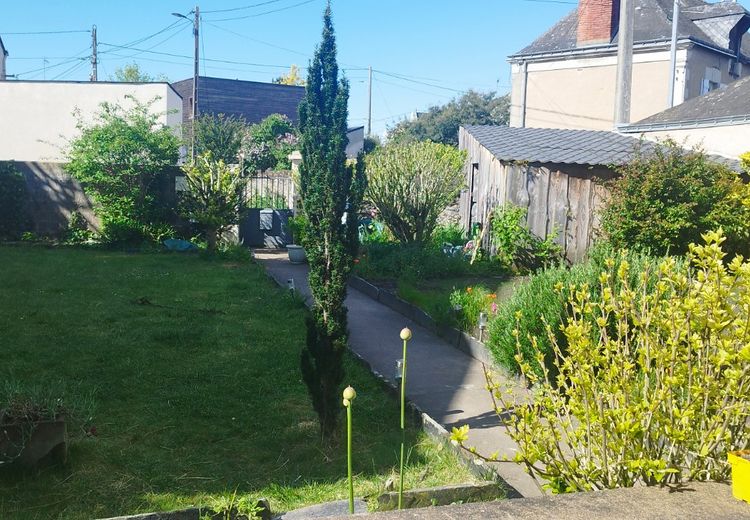 Pictures of Nathalie H.'s house