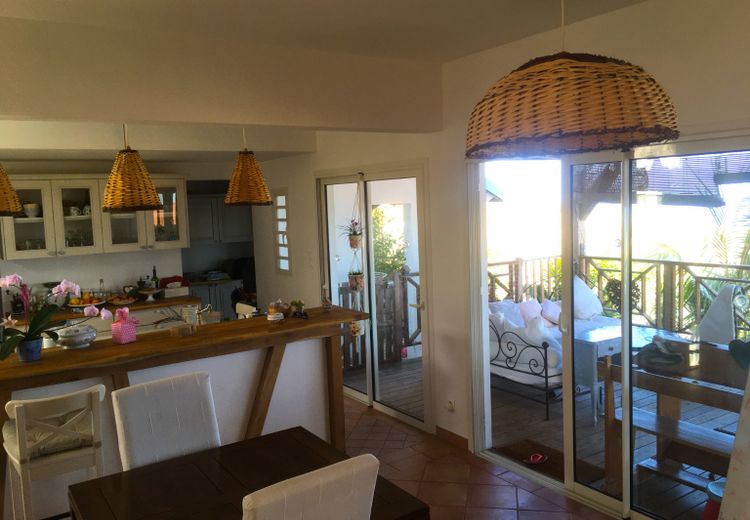 Pictures of Sam's house