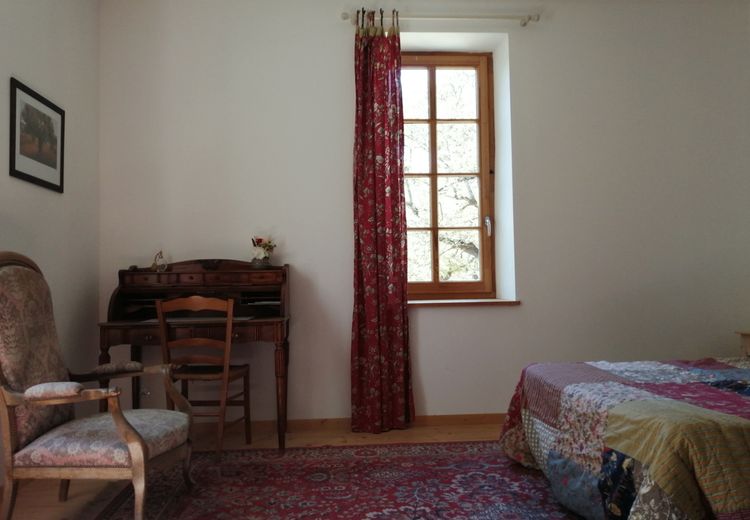 Pictures of Evelyne R.'s house