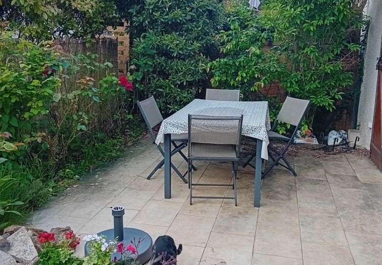 Pictures of Sandrine L.'s house