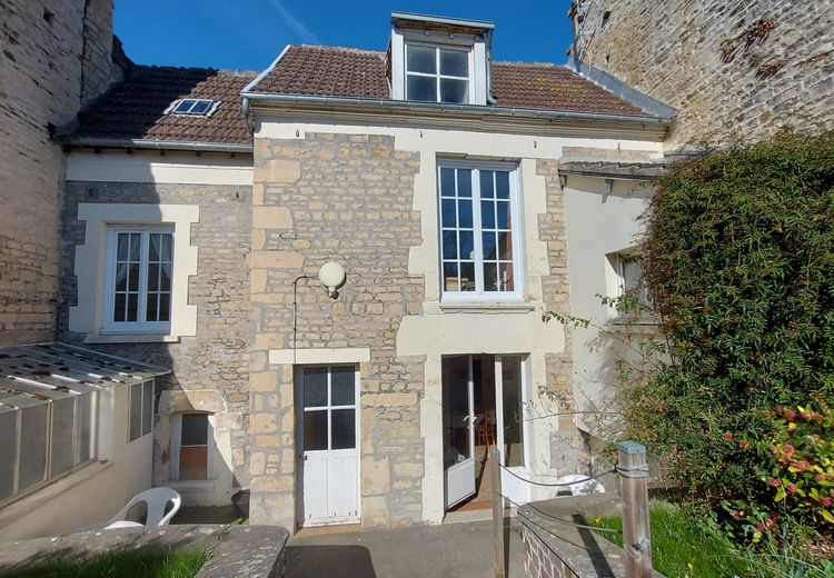 Pictures of Clara's house
