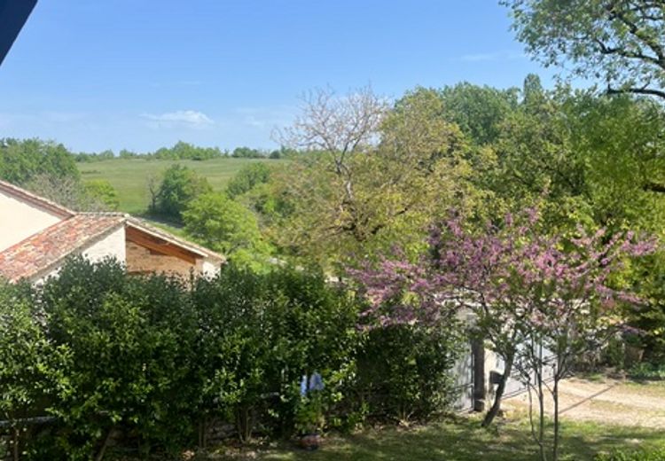 Pictures of Jean-Pierre V.'s house