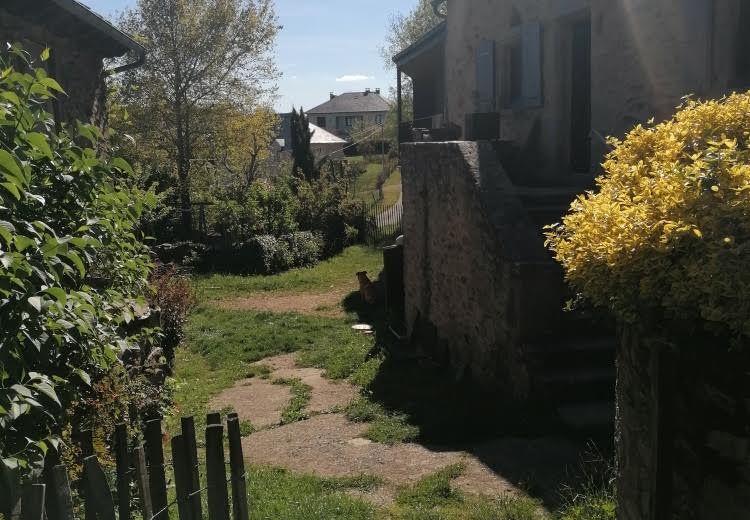 Pictures of Dominique V.'s house