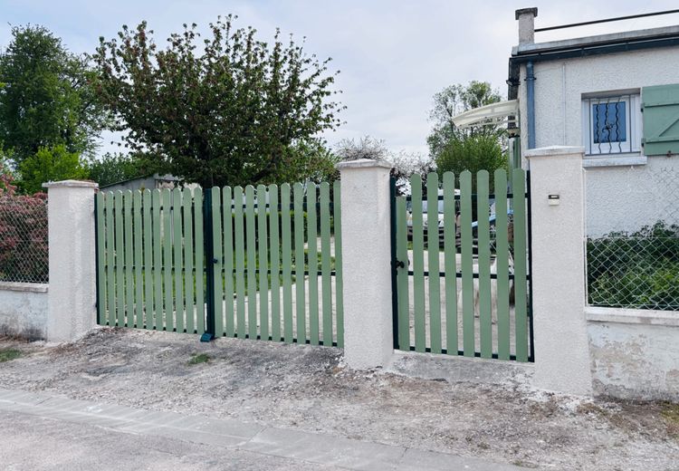 Pictures of Aline D.'s house