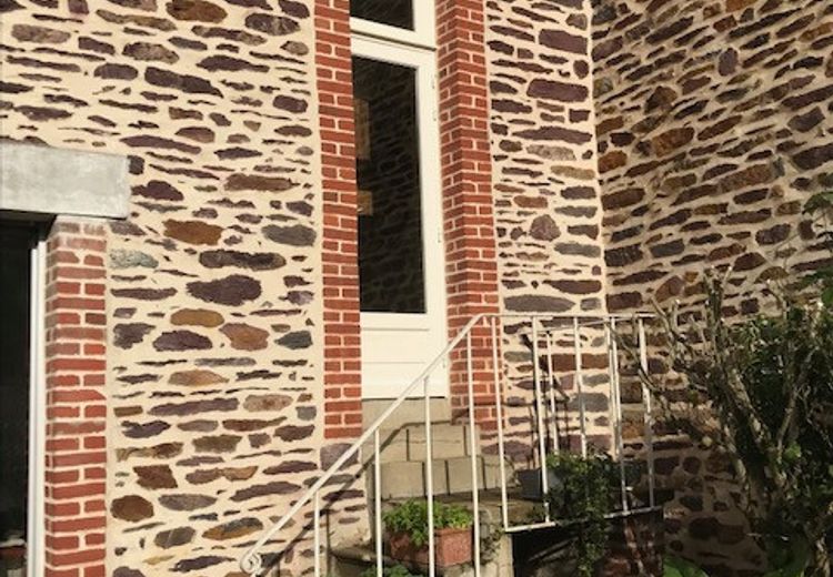 Pictures of Dilouto's house