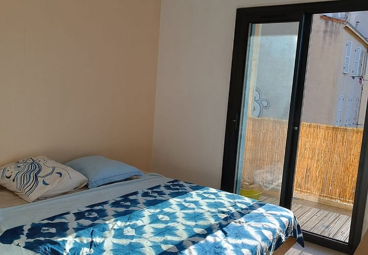 Pictures of Noe Mi's house