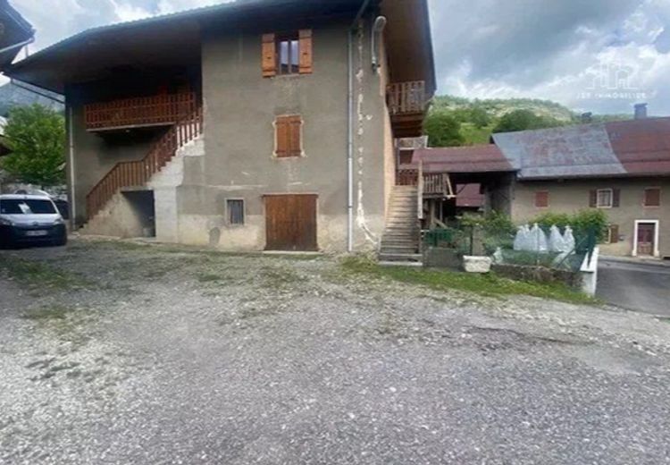 Pictures of Jocelyne F.'s house