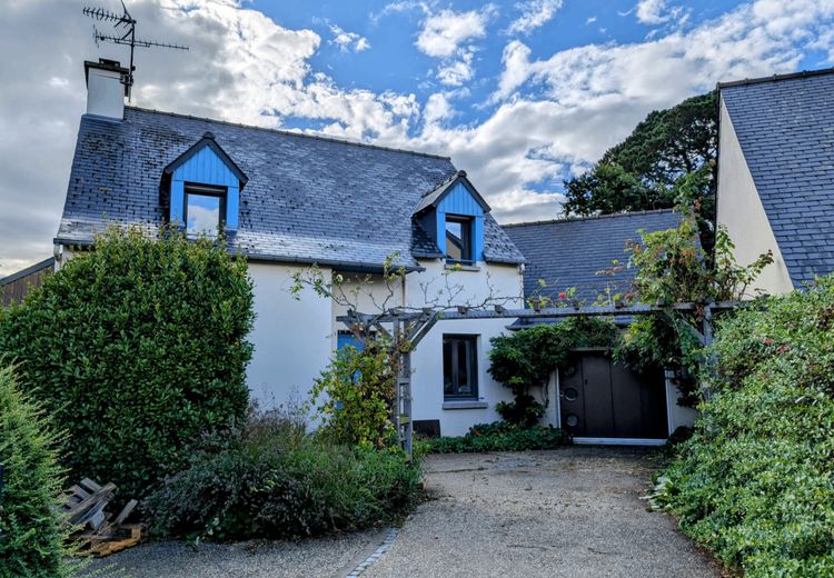 Pictures of Sylvie M.'s house