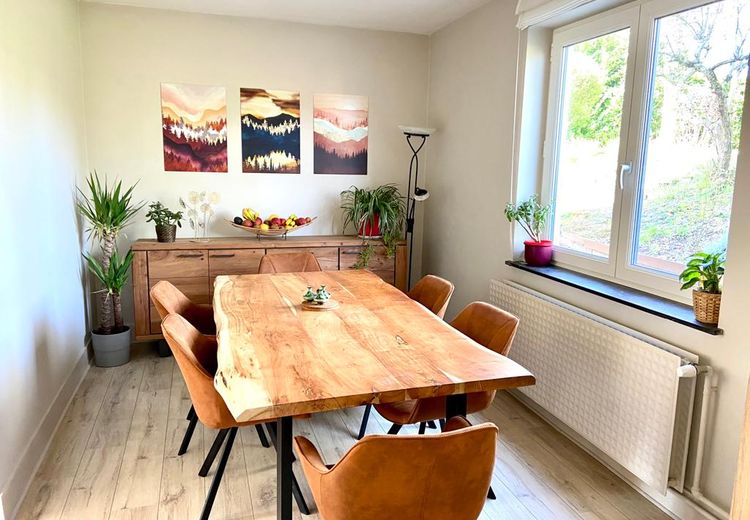 Pictures of Sara L.'s house