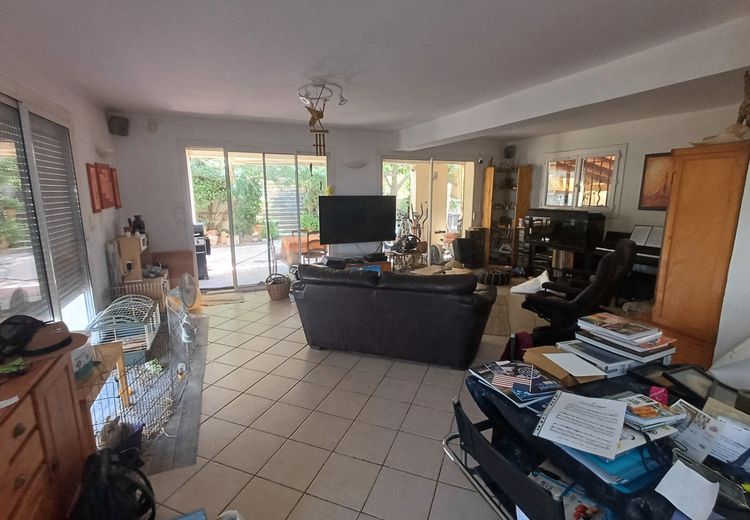 Pictures of JM's house