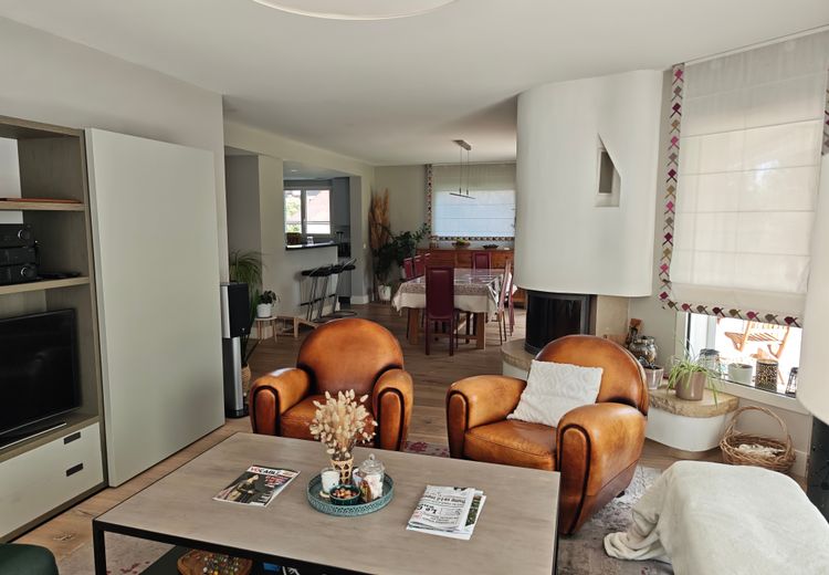 Pictures of Anne-Marie's house