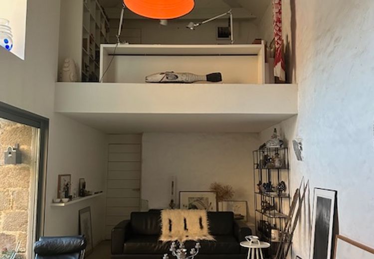 Pictures of laurence's house