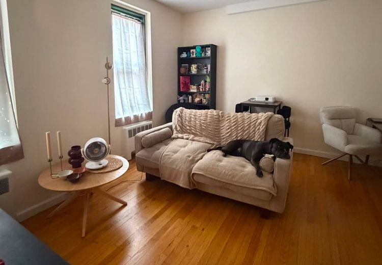 Pictures of Noémie B.'s house
