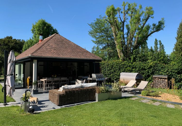 Pictures of Delphine A.'s house