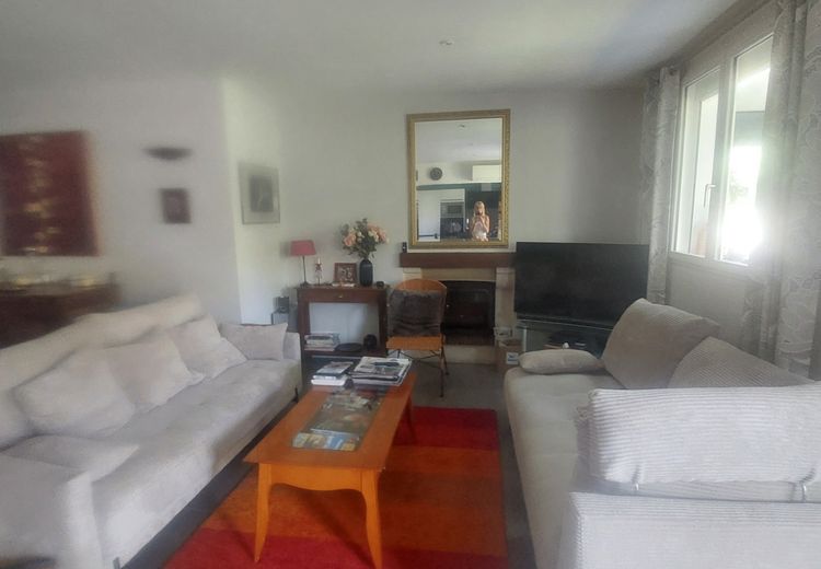Pictures of Domi's house