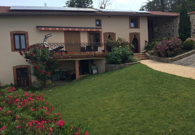Pictures of Christine V.'s house