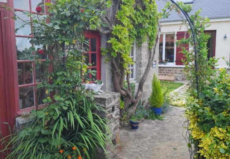 Pictures of Tündi V.'s house