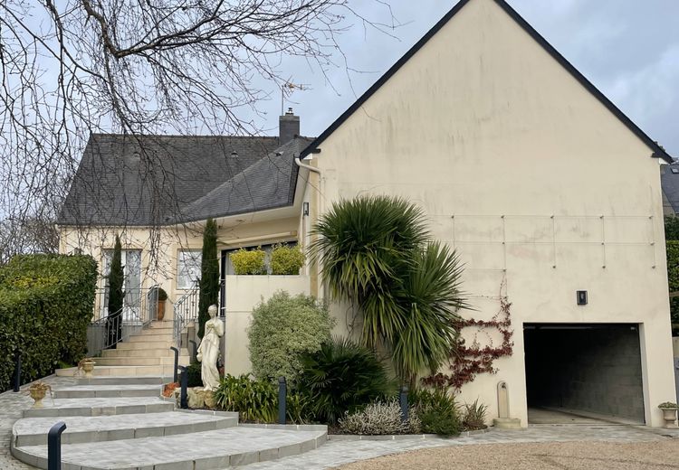 Pictures of Perrine M.'s house