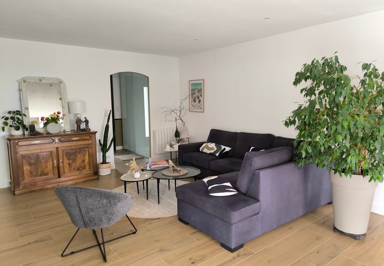 Pictures of Sylvie G.'s house