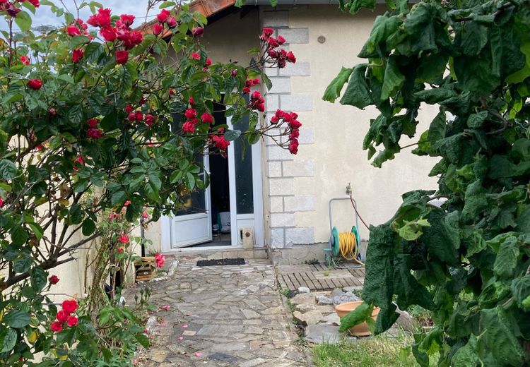 Pictures of Anne's house