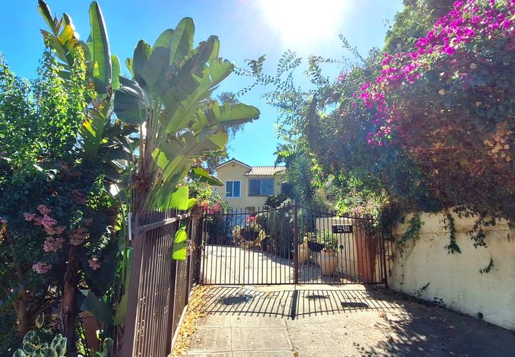Pictures of Aaron O.'s house