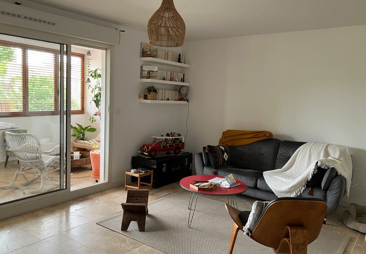Pictures of Stella V.'s house
