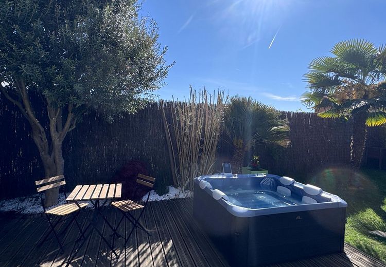 Pictures of Stéphanie R.'s house