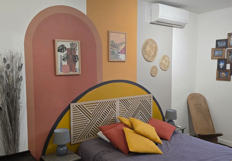Pictures of VALERIE's house