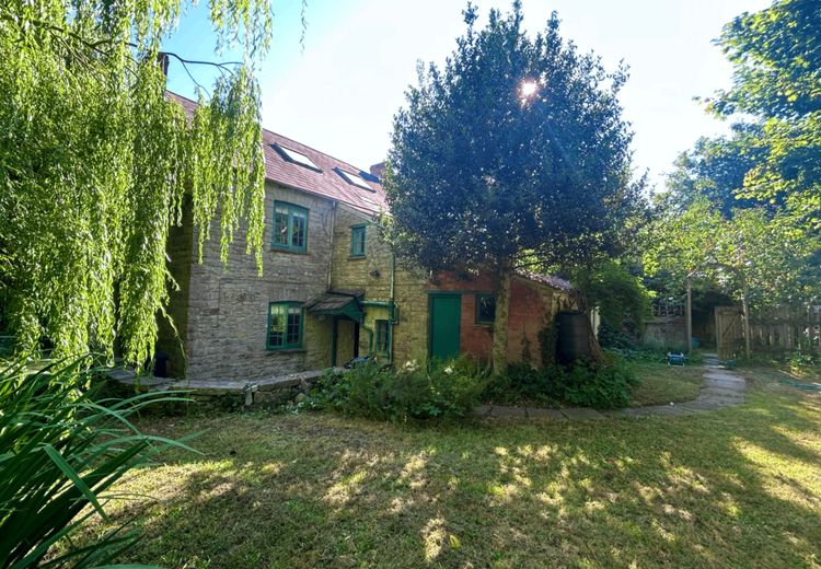 Pictures of Emmelaine's house