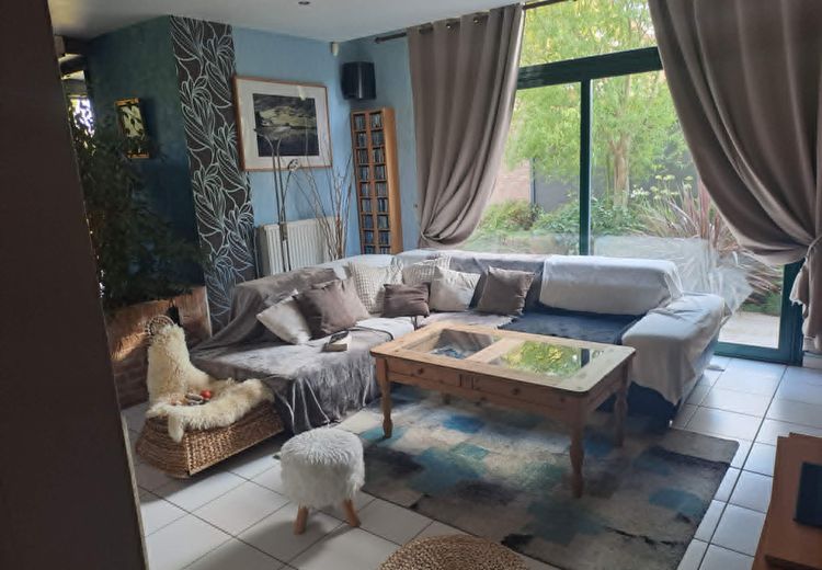 Pictures of Vincent's house