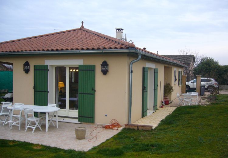 Pictures of Martine B.'s house