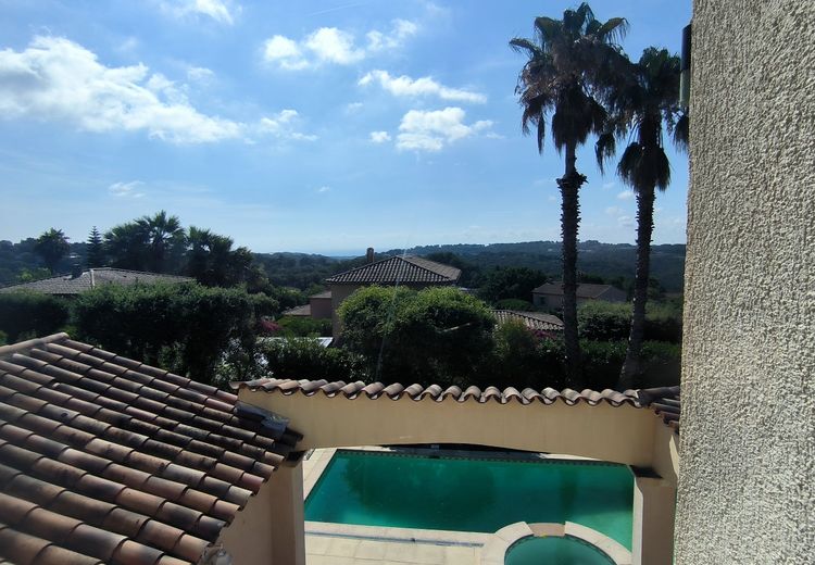 Pictures of Damien's house