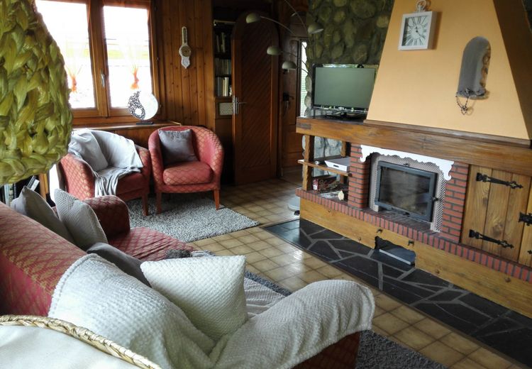Pictures of Nicole D.'s house