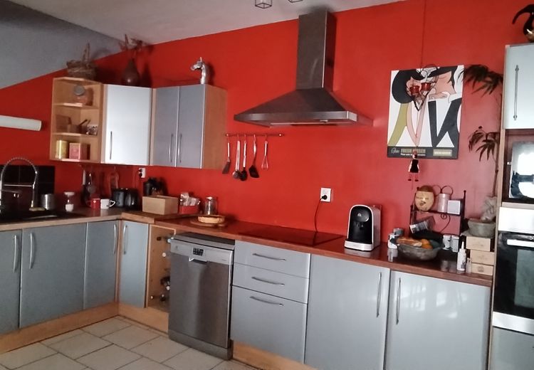 Pictures of Ingrid D.'s house
