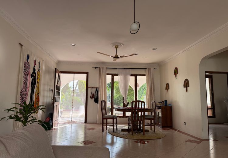 Pictures of Julien's house